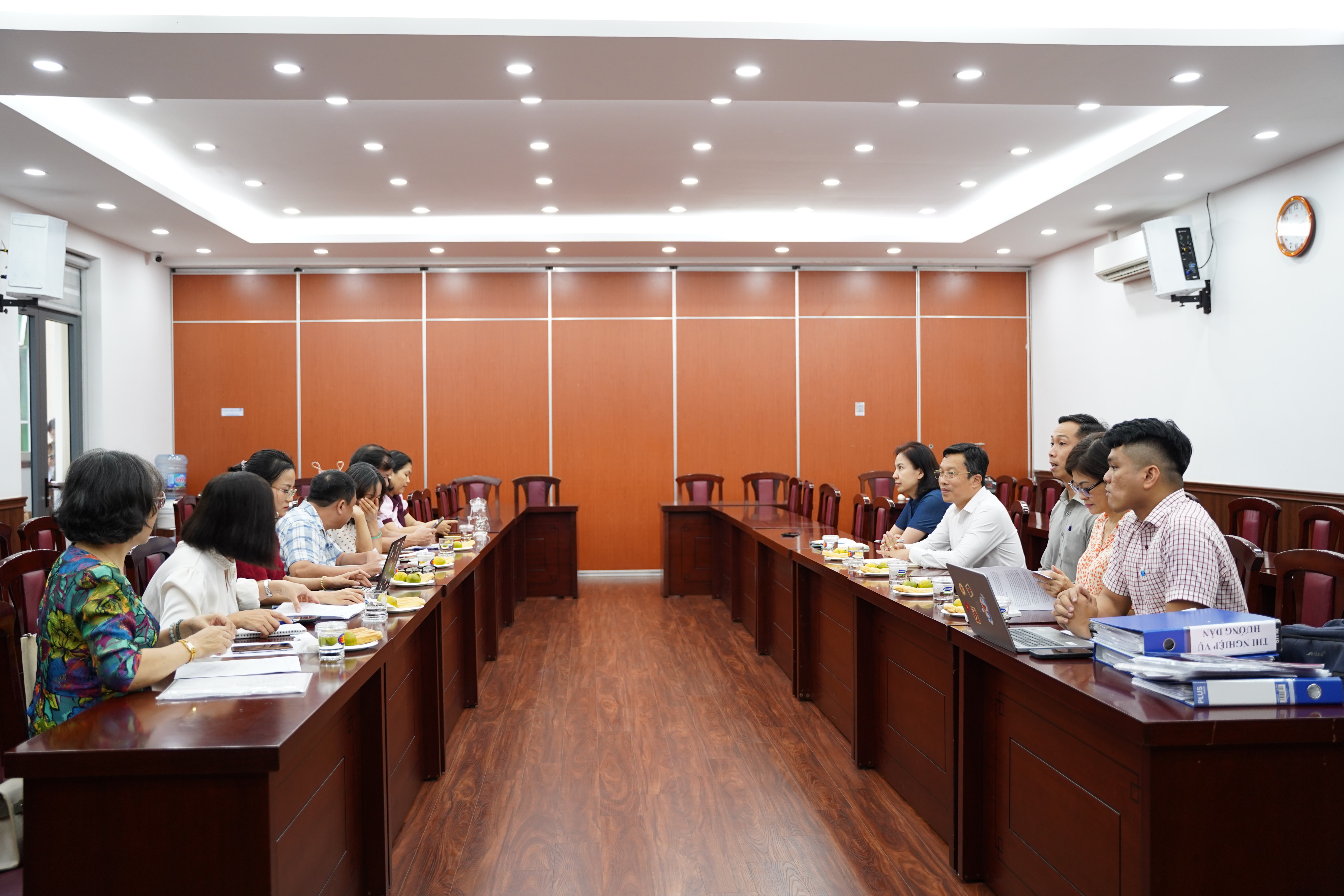 Nhà trường làm việc với Cục Du lịch Quốc gia Việt Nam