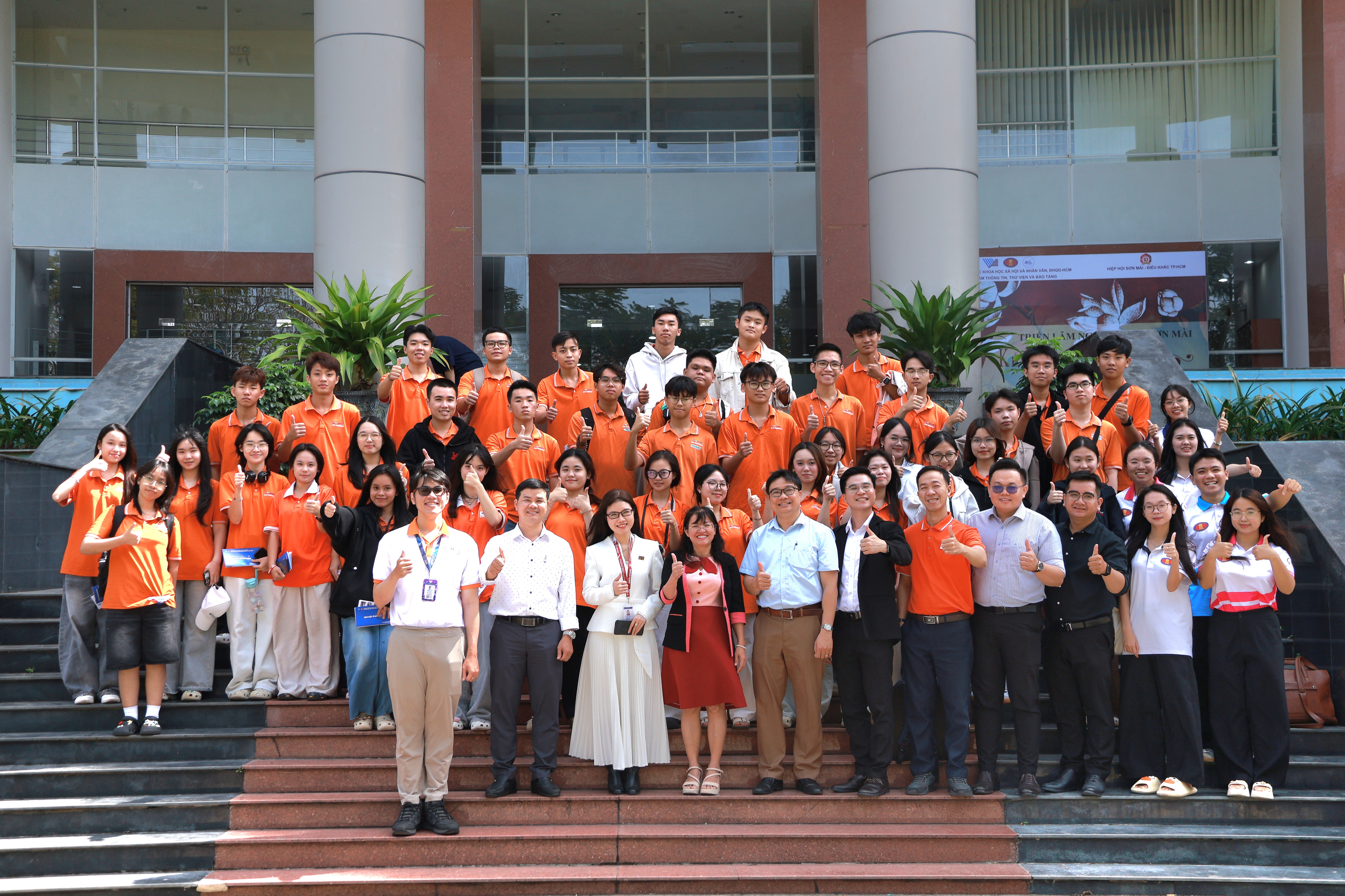 Đoàn học sinh Trường THPT FPT Cần Thơ tham quan trải nghiệm, tư vấn hướng nghiệp tại Trường