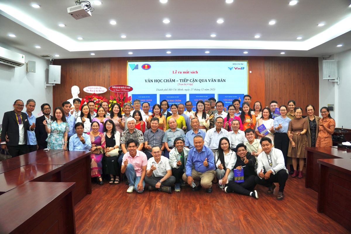 Lễ ra mắt Bộ sách “Văn học Chăm - Tiếp cận qua văn bản”