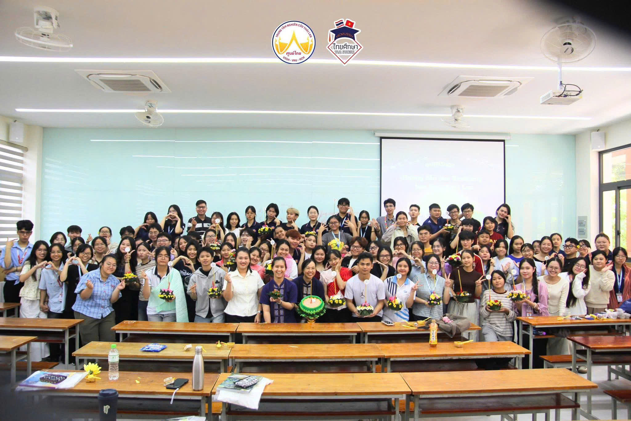WORKSHOP HƯỚNG DẪN LÀM KRATHONG - HOA ĐĂNG THÁI LAN