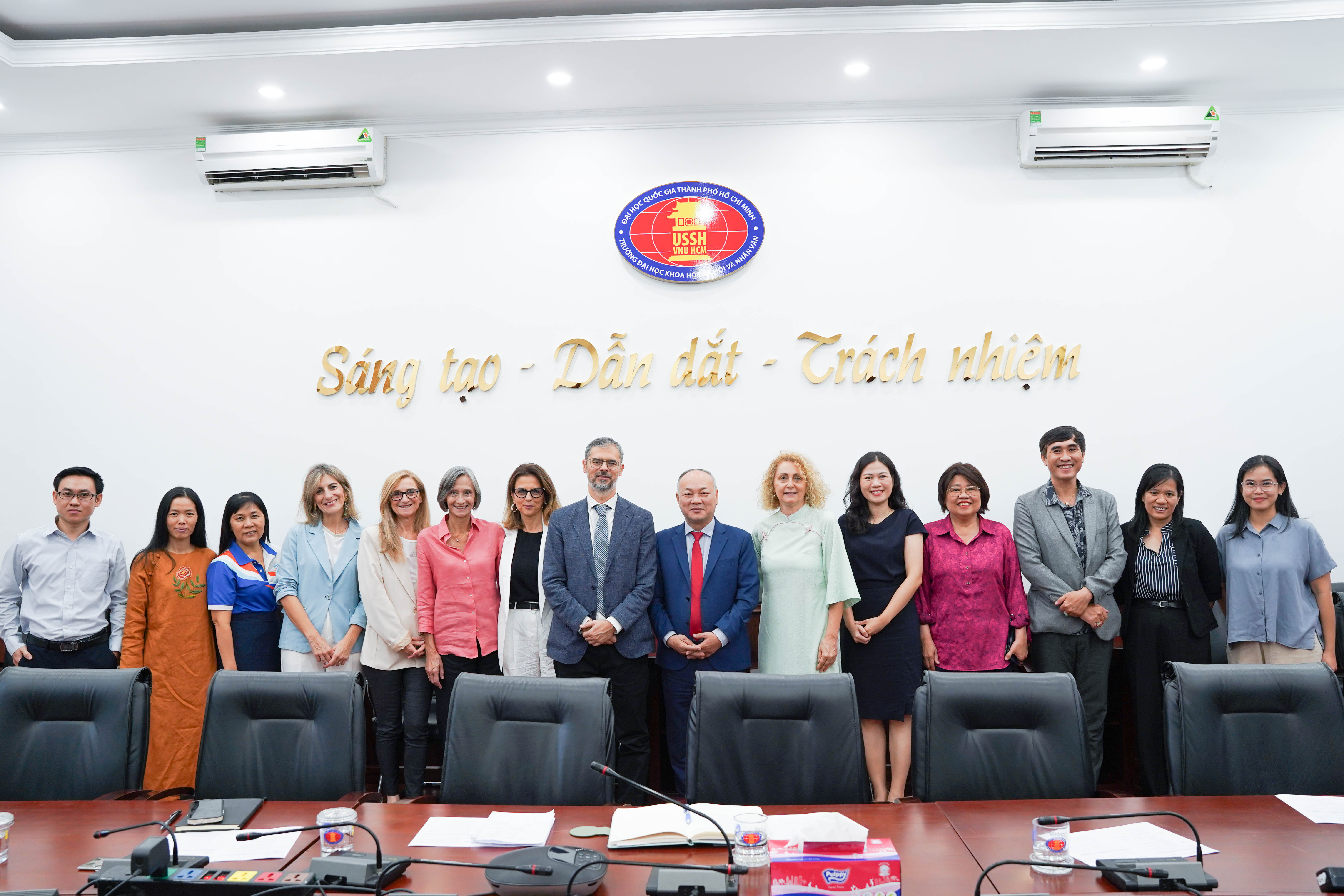 USSH, University of Perugia Expand Cooperation in Italian Language Education and Research