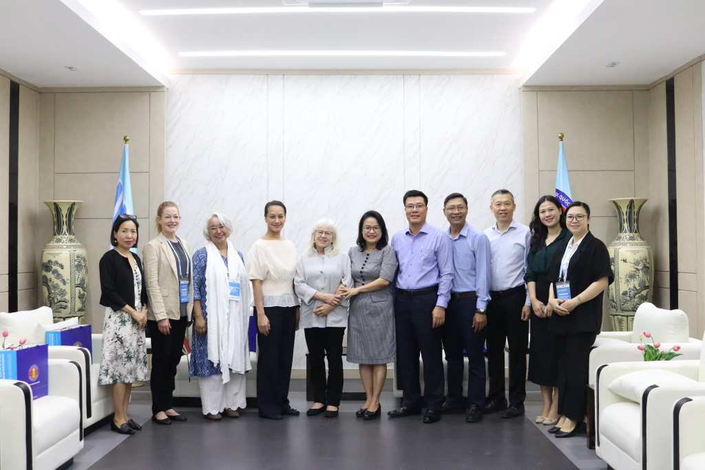 USSH-VNUHCM Welcomes Representatives from the Association for Asian Studies (AAS)