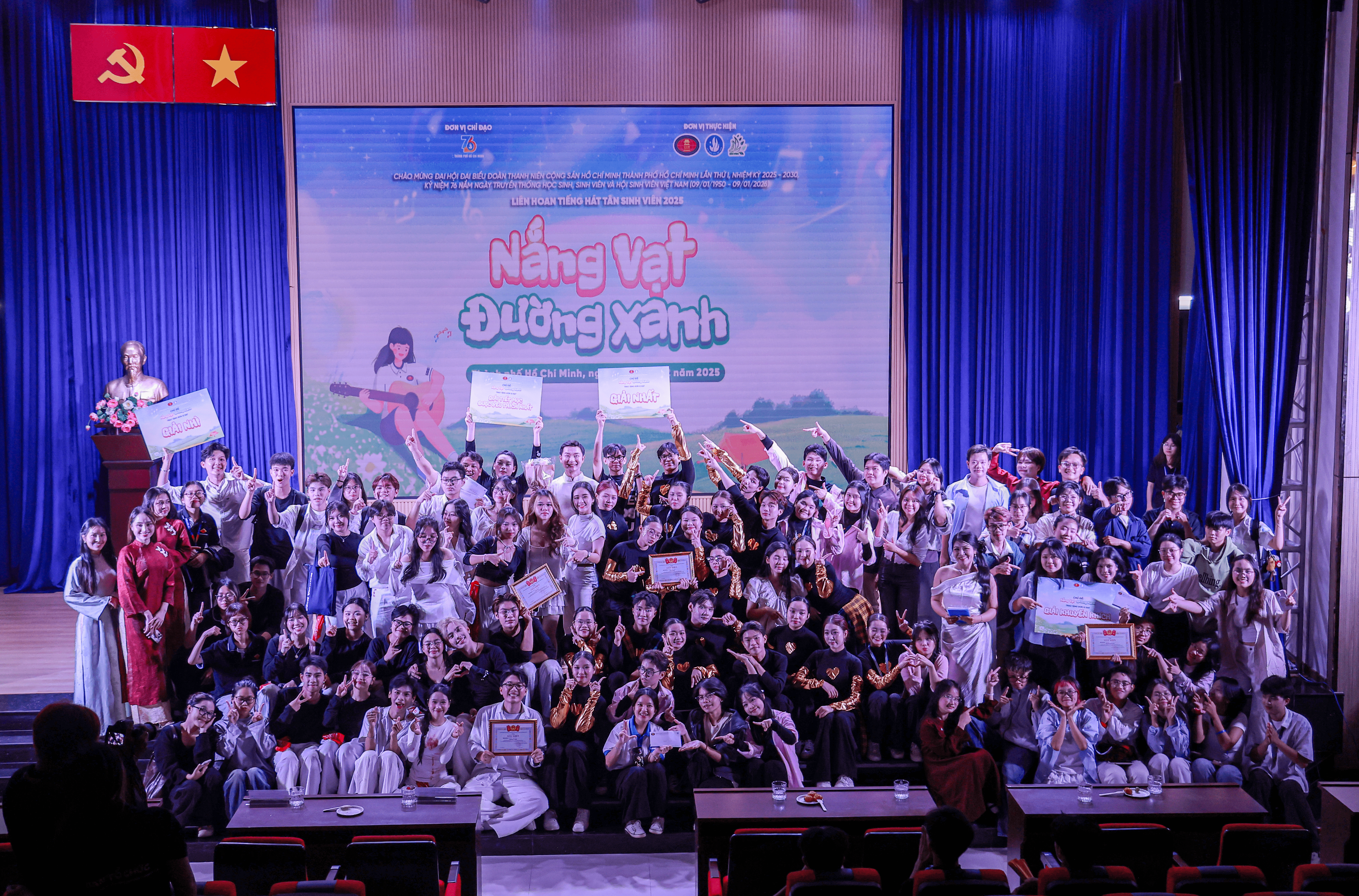 Bùng nổ cảm xúc tại Liên hoan Tiếng hát Tân sinh viên năm 2025