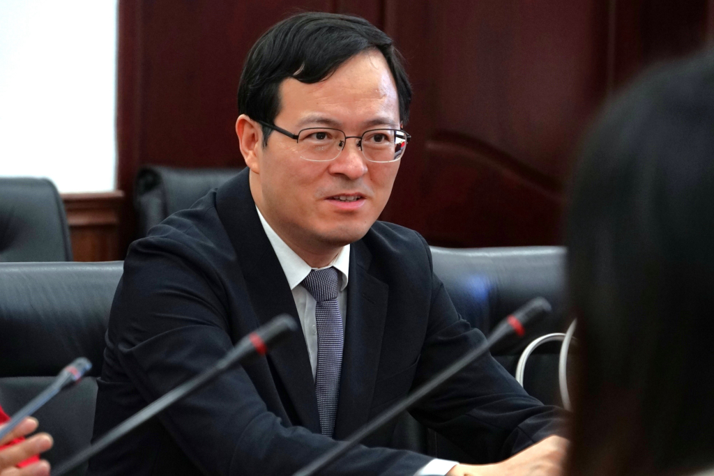 Ông Từ Châu cho biết những điểm tương đồng trong văn hóa giúp độc giả hai nước dễ tiếp cận sách của nhau - Ảnh: Thiên Phúc