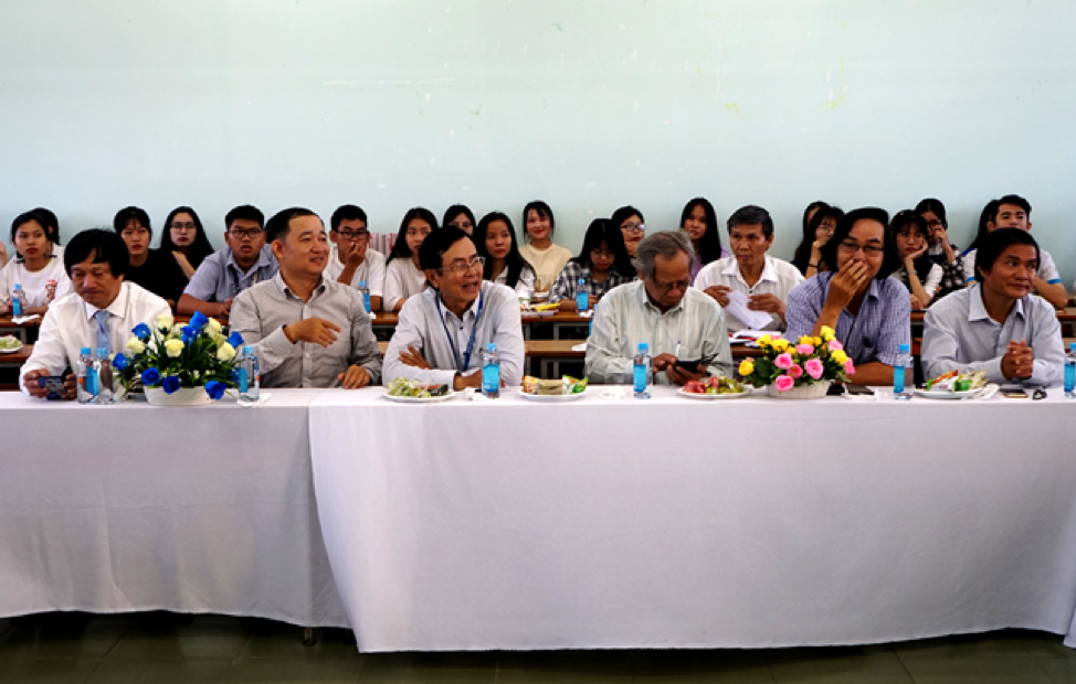 Khoa Văn hóa học gặp mặt ngày nhà giáo Việt Nam 20/11