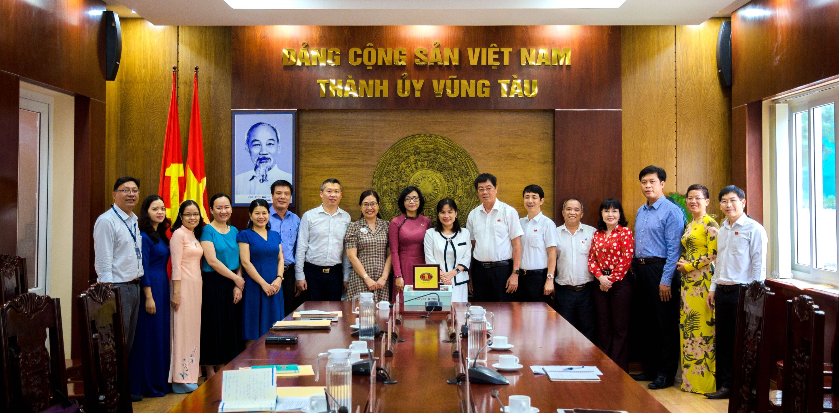 Hợp tác với Thành ủy Thành phố Vũng Tàu xây dựng Đề án phát triển văn hóa, con người Vũng Tàu