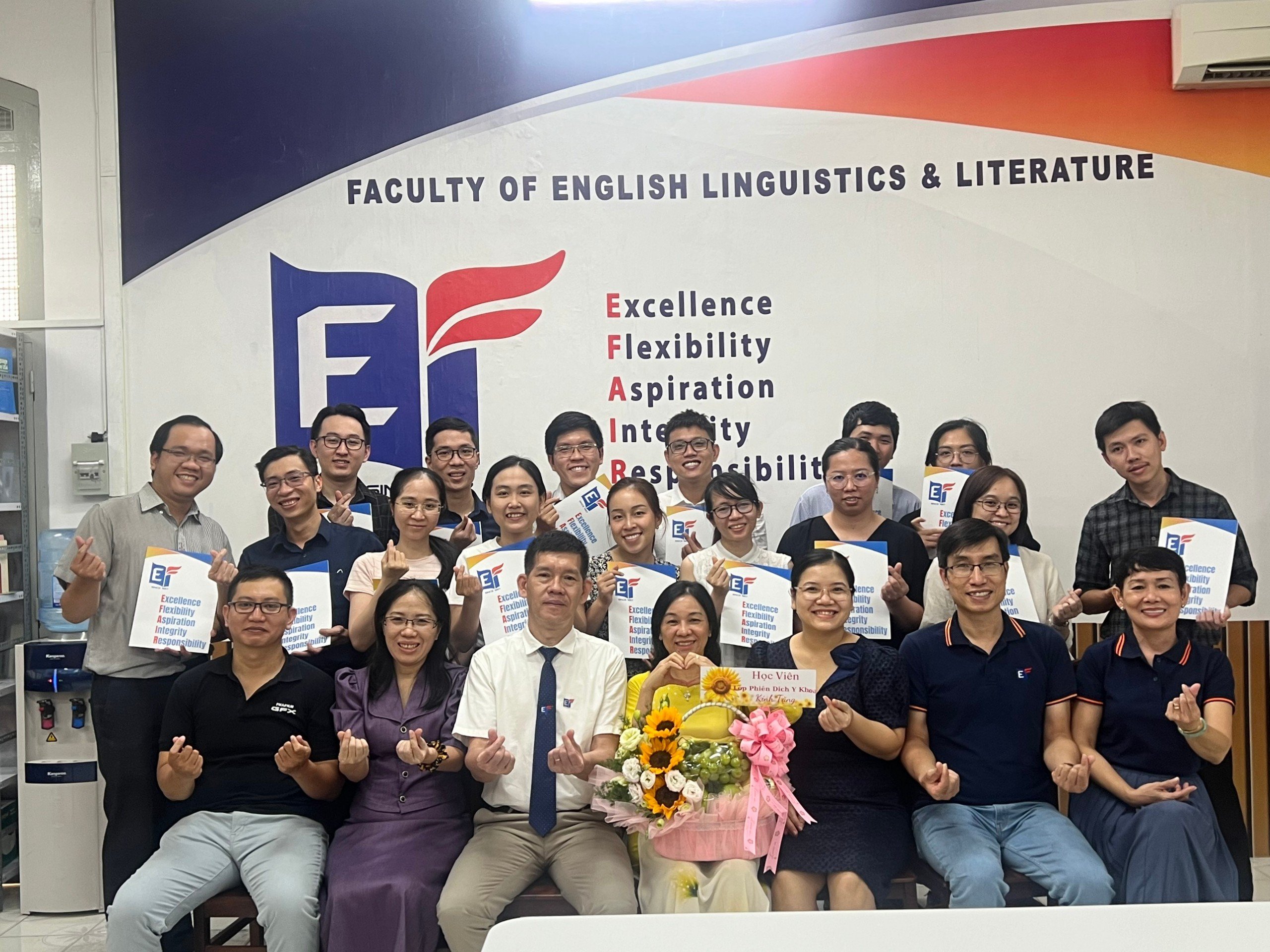 LỄ TRAO CHỨNG NHẬN KHÓA HỌC PHIÊN DỊCH Y KHOA