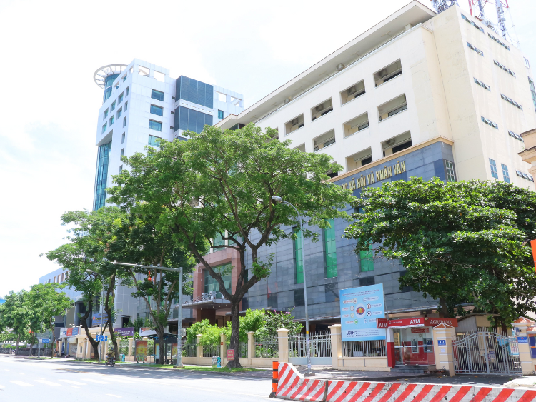Thông báo tuyển sinh liên thông chính quy từ cao đẳng lên đại học ngành Ngôn ngữ Anh đợt 2 năm 2022