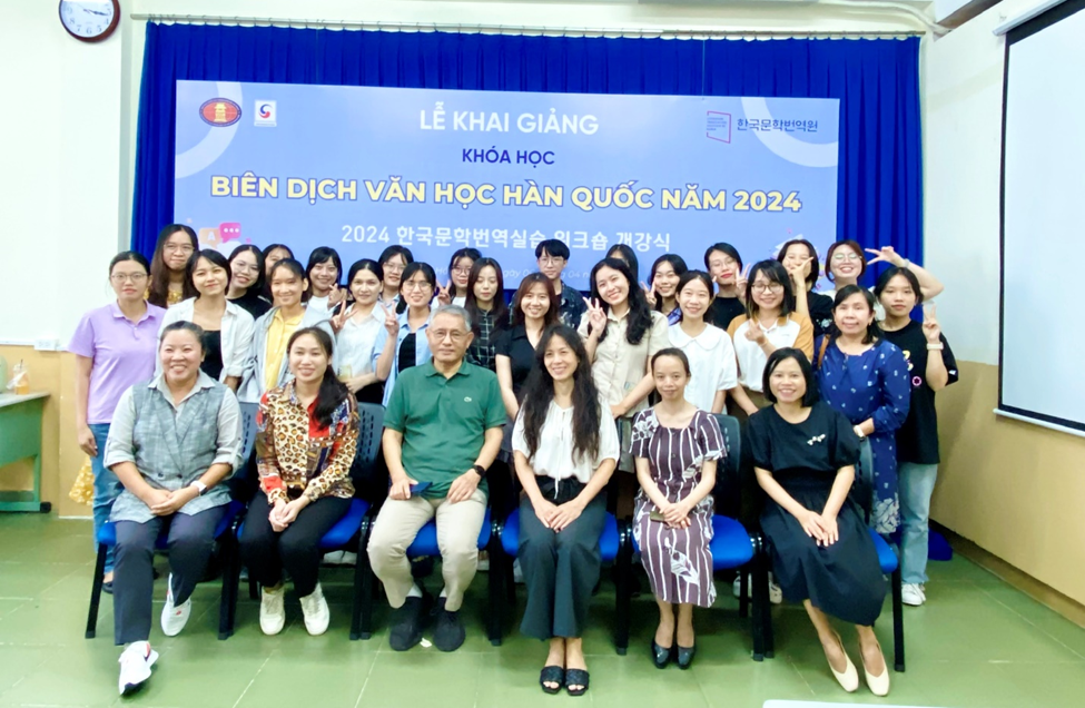 Khai giảng khóa học Biên dịch Văn học Hàn Quốc năm 2024
