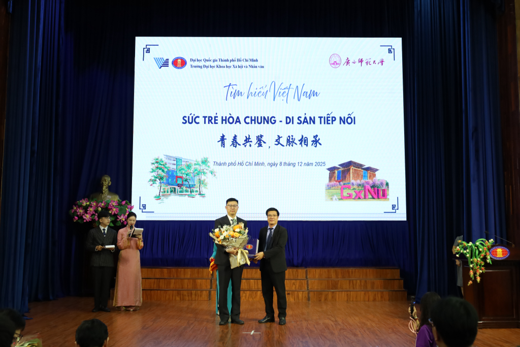 Chương trình Giao lưu Hữu nghị Thanh niên Việt - Trung 2025: “Sức trẻ hòa chung, Di sản tiếp nối”