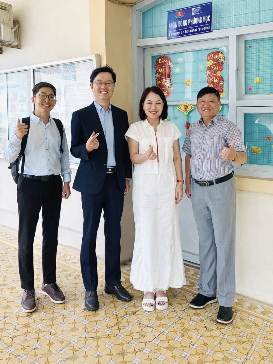 BẢN TIN HOẠT ĐỘNG HỌC THUẬT