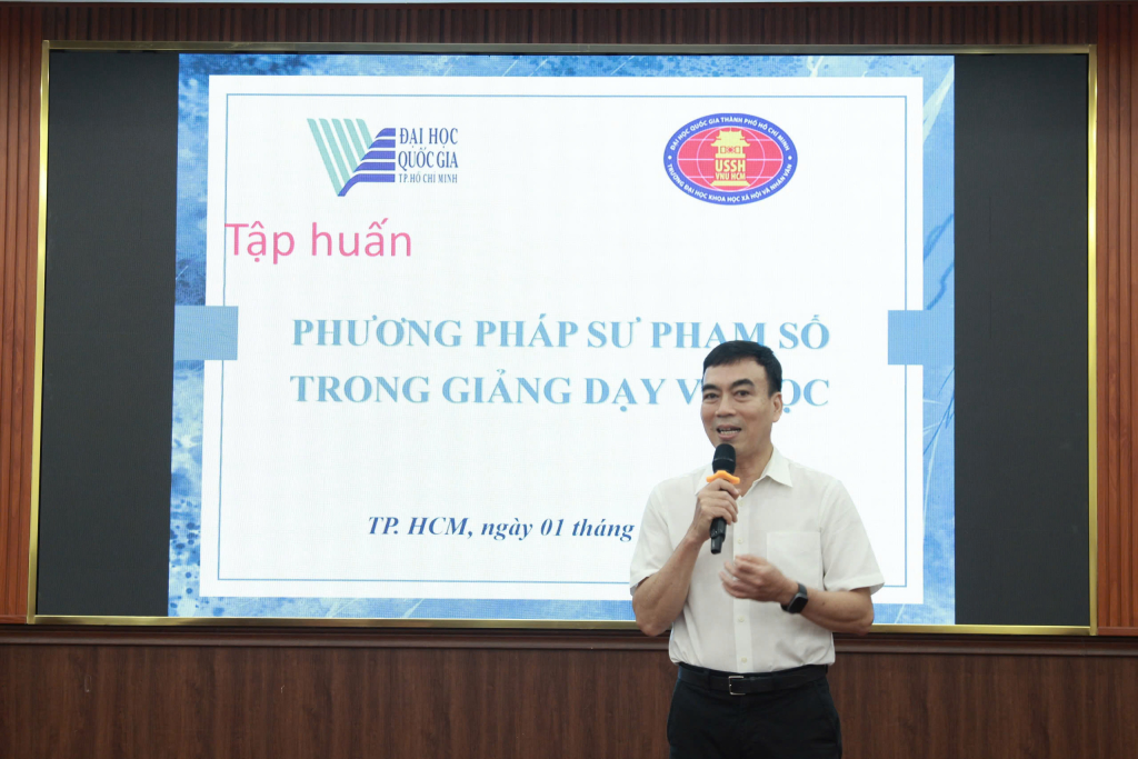 Nhà trường tổ chức tập huấn phương pháp sư phạm số trong hoạt động dạy và học
