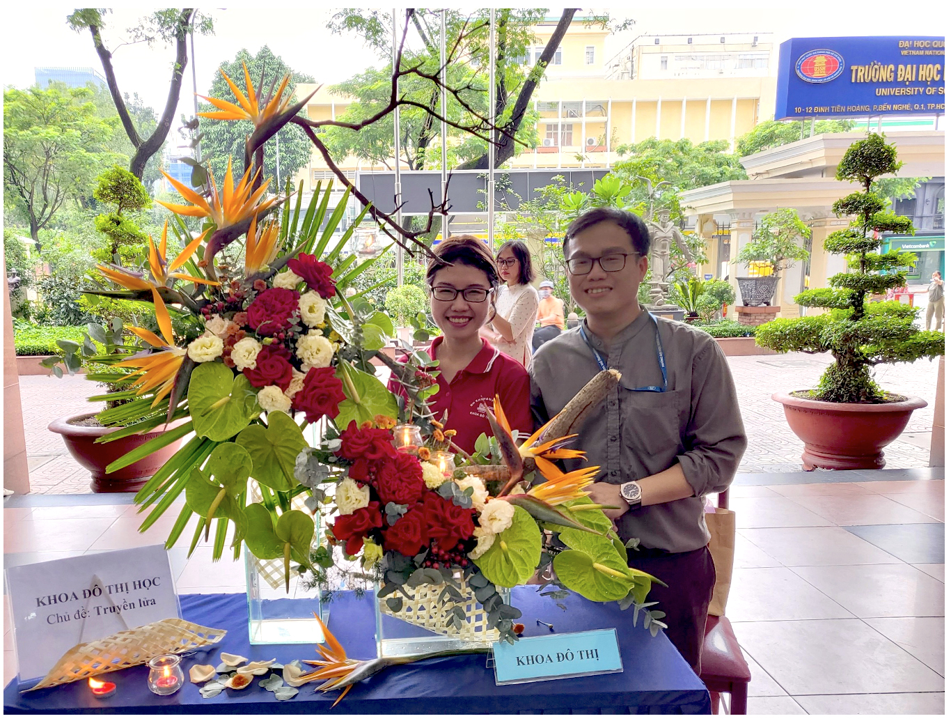 Khoa Đô thị học tham gia “HỘI THI CẮM HOA” do Công đoàn Trường tổ chức
