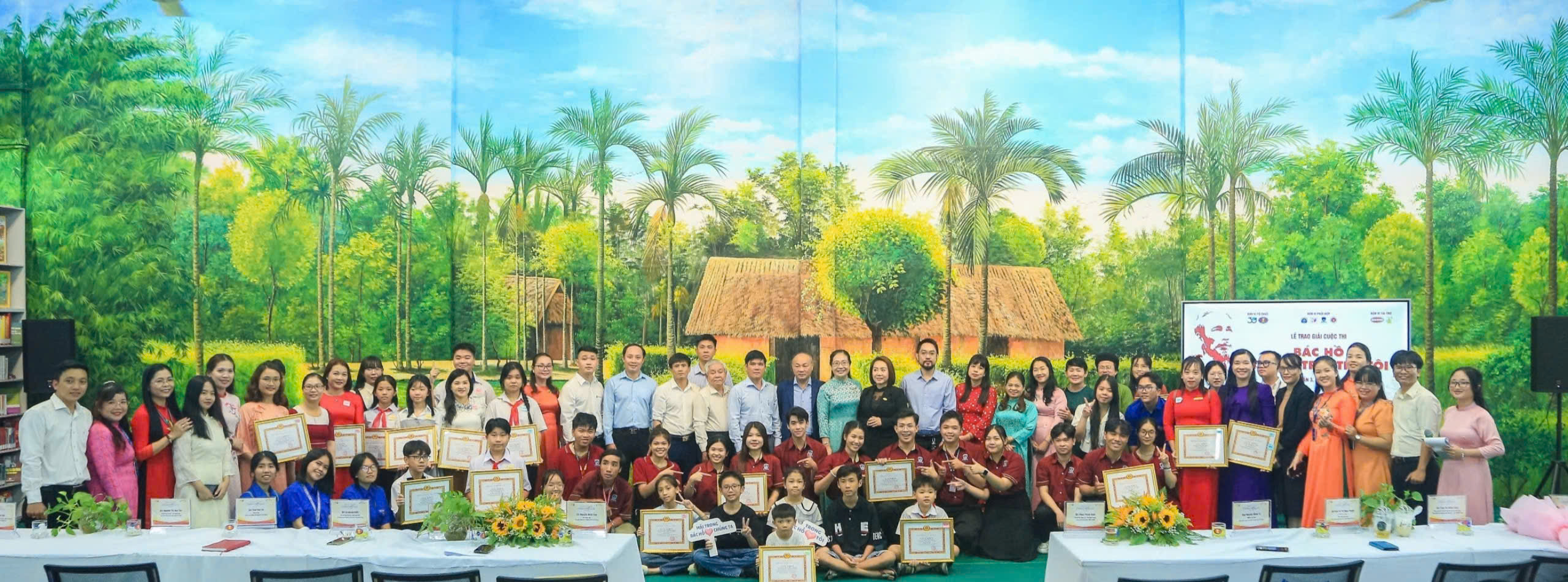 Trao giải cuộc thi "Bác Hồ trong trái tim tôi" lần thứ 3 - Năm 2024