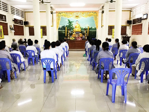 Nói chuyện chủ đề "Đạo đức tôn giáo" tại Tịnh xá Trung tâm