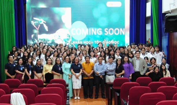 Lễ đón tân sinh viên khóa nhập học năm 2025 khoa Nhân học: chắp cánh ước mơ và khởi đầu mô hình OMOS