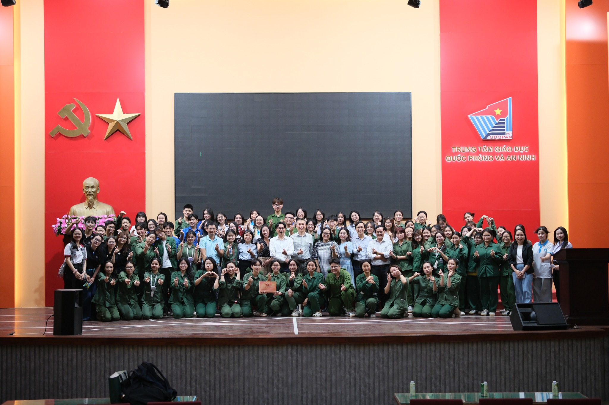 Gặp mặt sinh viên K459 đang học tập tại Trung tâm Giáo dục Quốc phòng và An ninh – ĐHQG-HCM