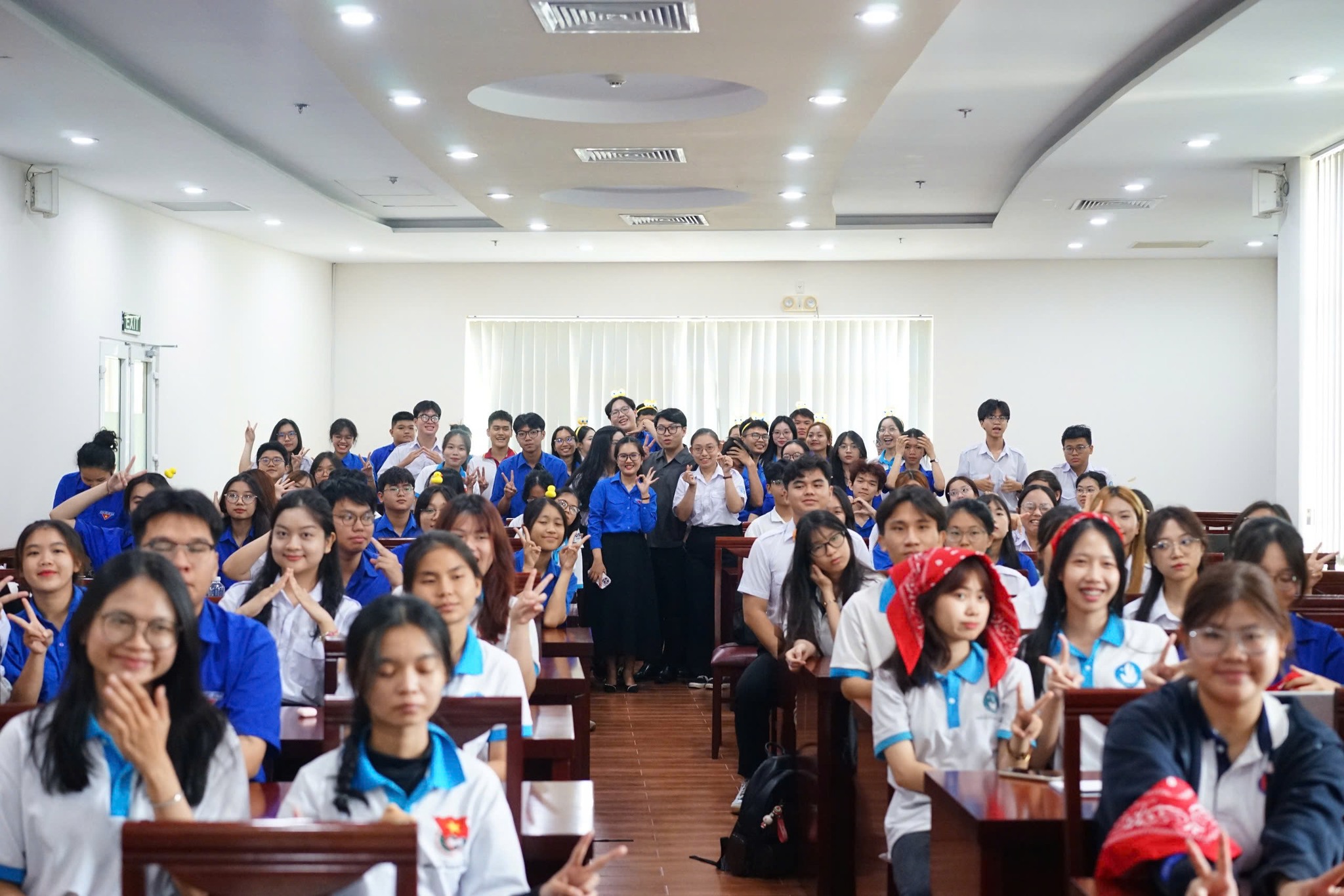 TẬP HUẤN NHỮNG VẤN ĐỀ CẦN LƯU Ý TRONG CÔNG TÁC TỔ CHỨC VÀ XÂY DỰNG ĐOÀN THANH NIÊN – HỘI SINH VIÊN TRONG GIAI ĐOẠN MỚI