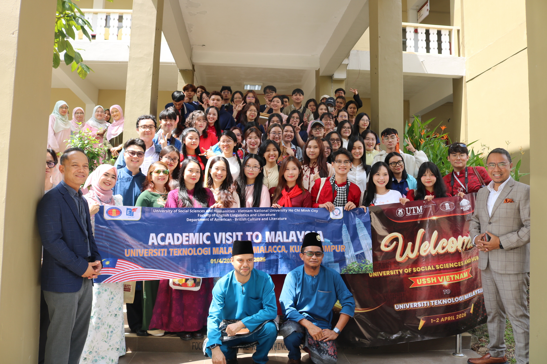 CHƯƠNG TRÌNH THỰC TẬP TẠI MALAYSIA CỦA SV EF CHUYÊN NGÀNH VĂN HÓA VÀ VĂN HỌC ANH MỸ