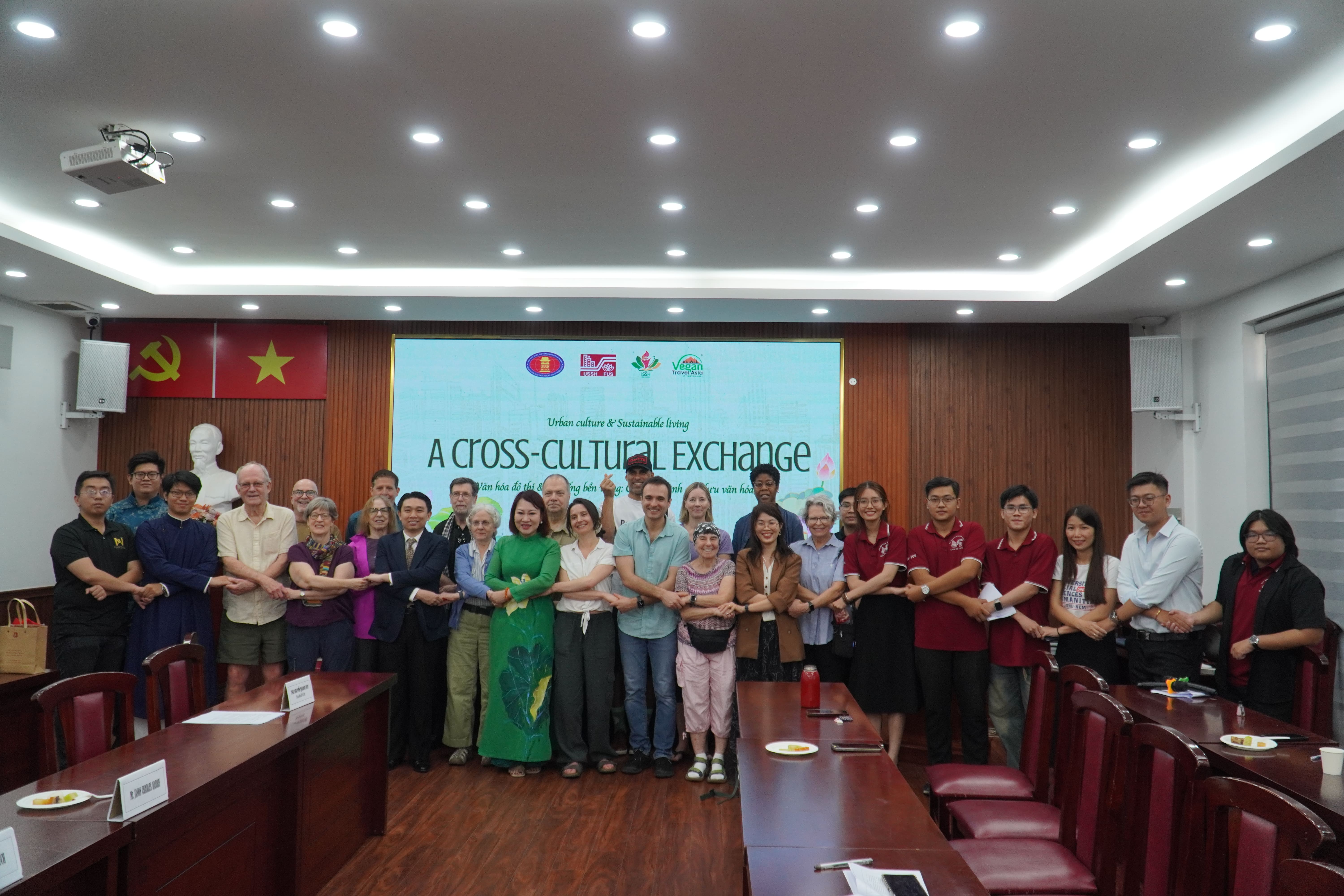 GIAO LƯU QUỐC TẾ TRONG KHÔNG GIAN VĂN HÓA VIỆT NAM – ASEAN: HƯỚNG ĐẾN MỤC TIÊU PHÁT TRIỂN BỀN VỮNG