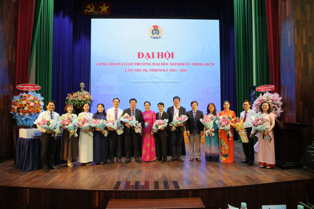 ĐẠI HỘI CÔNG ĐOÀN CƠ SỞ TRƯỜNG ĐẠI HỌC KHOA HỌC XÃ HỘI VÀ NHÂN VĂN, ĐHQG-HCM LẦN THỨ IX THÀNH CÔNG TỐT ĐẸP
