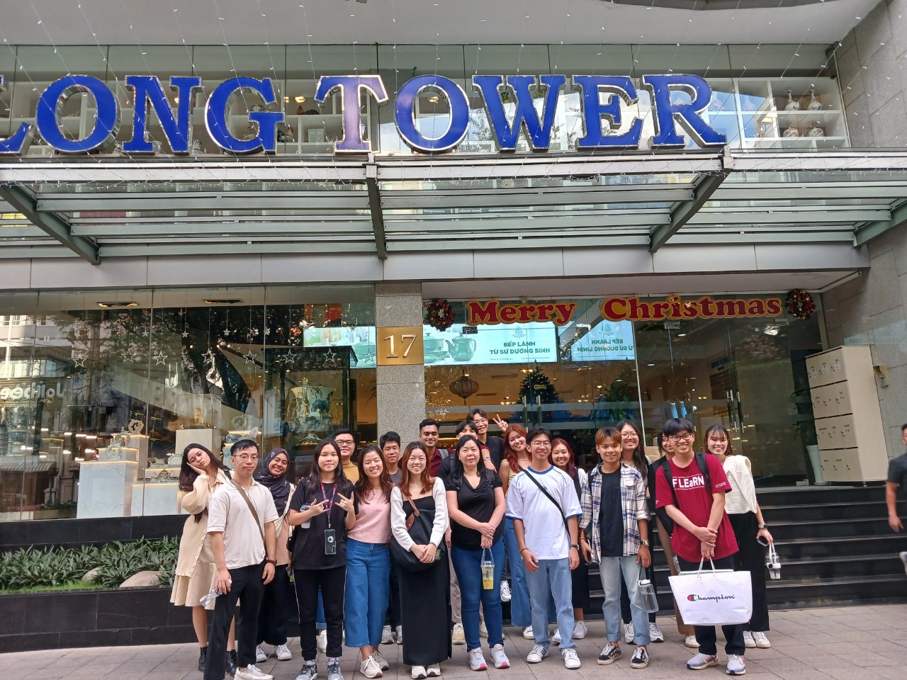 𝐒𝐢𝐧𝐠𝐚𝐩𝐨𝐫𝐞 - 𝐍𝐠ườ𝐢 𝐛ạ𝐧 𝐓𝐢𝐧 𝐜ậ𝐲 - Đố𝐢 𝐭á𝐜 𝐏𝐡á𝐭 𝐭𝐫𝐢ể𝐧: 𝐇à𝐧𝐡 𝐭𝐫ì𝐧𝐡 𝐇ọ𝐜 𝐭ậ𝐩, 𝐒ẻ 𝐜𝐡𝐢𝐚 𝐯à 𝐏𝐡á𝐭 𝐭𝐫𝐢ể𝐧 𝐜ù𝐧𝐠 𝐕𝐢ệ𝐭 𝐍𝐚𝐦