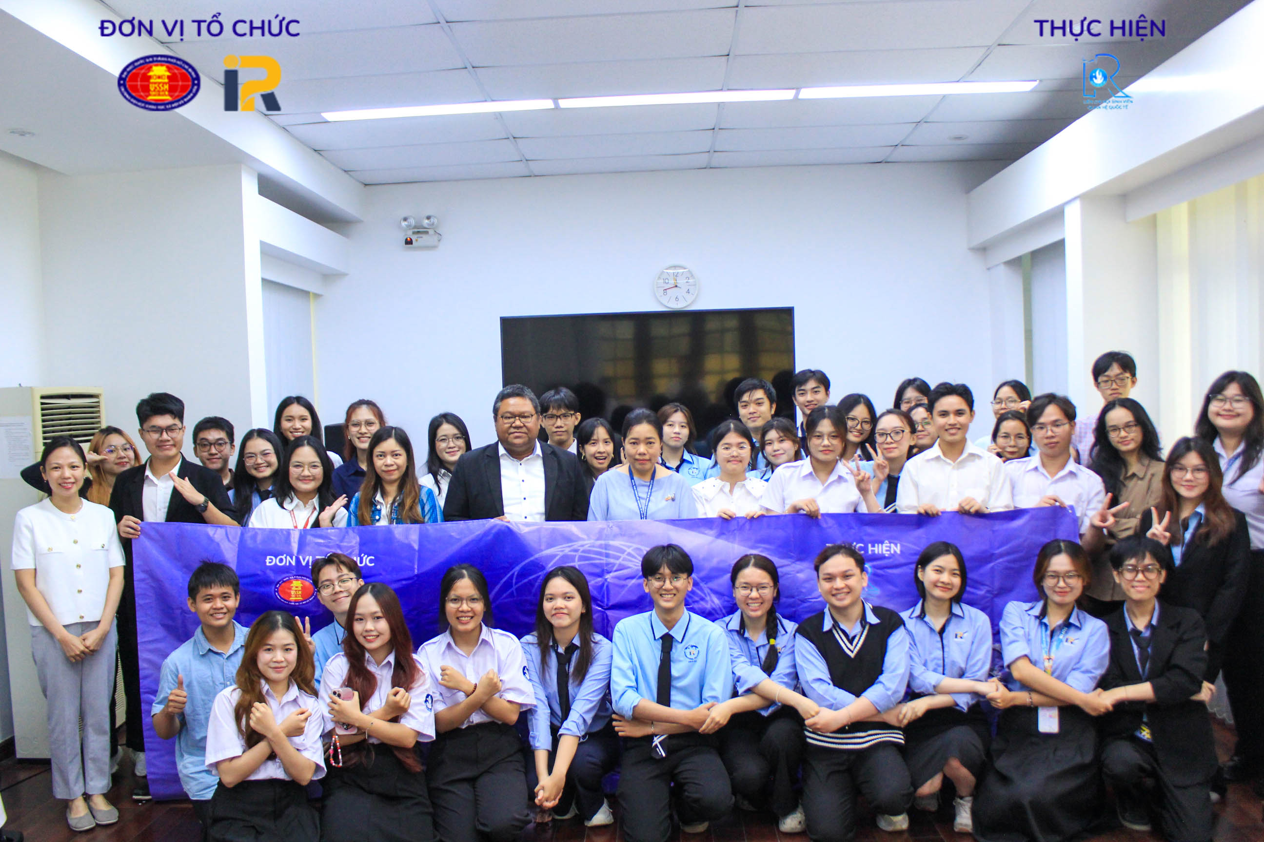 𝐈𝐑 𝐄𝐱𝐩𝐞𝐫𝐢𝐞𝐧𝐜𝐞 𝐃𝐚𝐲 𝟐𝟎𝟐𝟓 | NHÌN LẠI BUỔI THAM QUAN, HỌC TẬP THỰC TẾ TẠI TỔNG LÃNH SỰ QUÁN THÁI LAN
