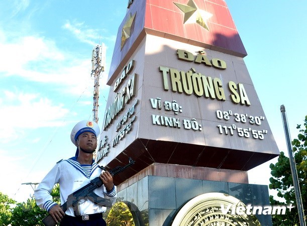 9 ngọn hải đăng ở Trường Sa