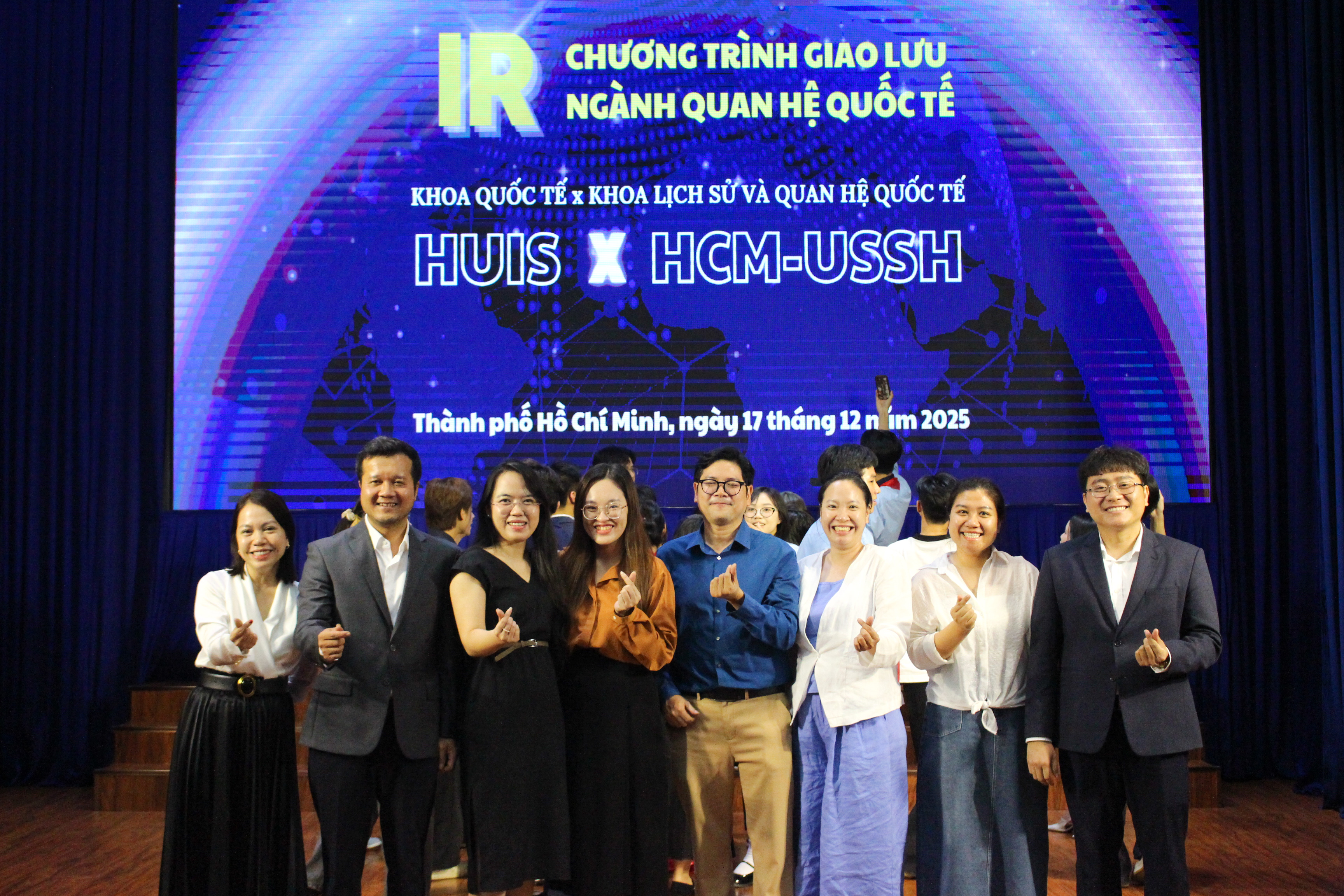 Tọa đàm khoa học “Sự cạnh tranh quyền lực của các cường quốc trong quan hệ quốc tế và tác động đến các quốc gia tầm trung ở Đông Nam Á” - Khuôn khổ giao lưu và trao đổi học thuật ngành Quan hệ Quốc tế giữa HCMUSSH và HUIS