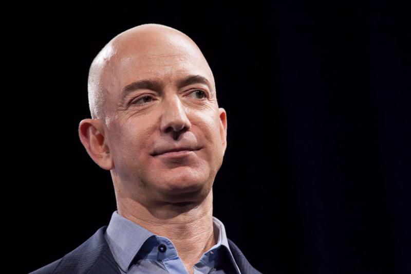 Jeff Bezos: Cân bằng công việc và cuộc sống là “cách nói làm con người yếu đuối”