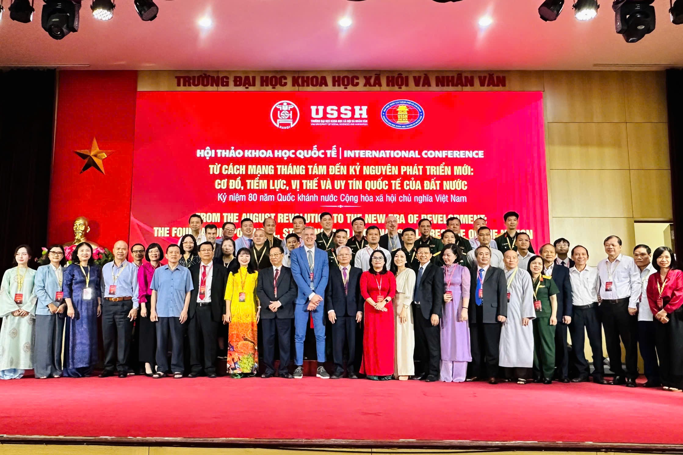 Hội thảo khoa học quốc tế kỷ niệm 80 năm Quốc khánh nước CHXHCN Việt Nam: Nhìn lại chặng đường lịch sử và định hướng tương lai