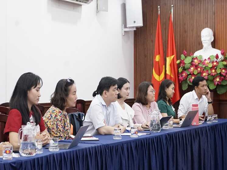 Tăng cường hỗ trợ Nghiên cứu sinh Trường ĐH KHXH&NV thực hiện nhiệm vụ Khoa học công nghệ gắn với công bố quốc tế