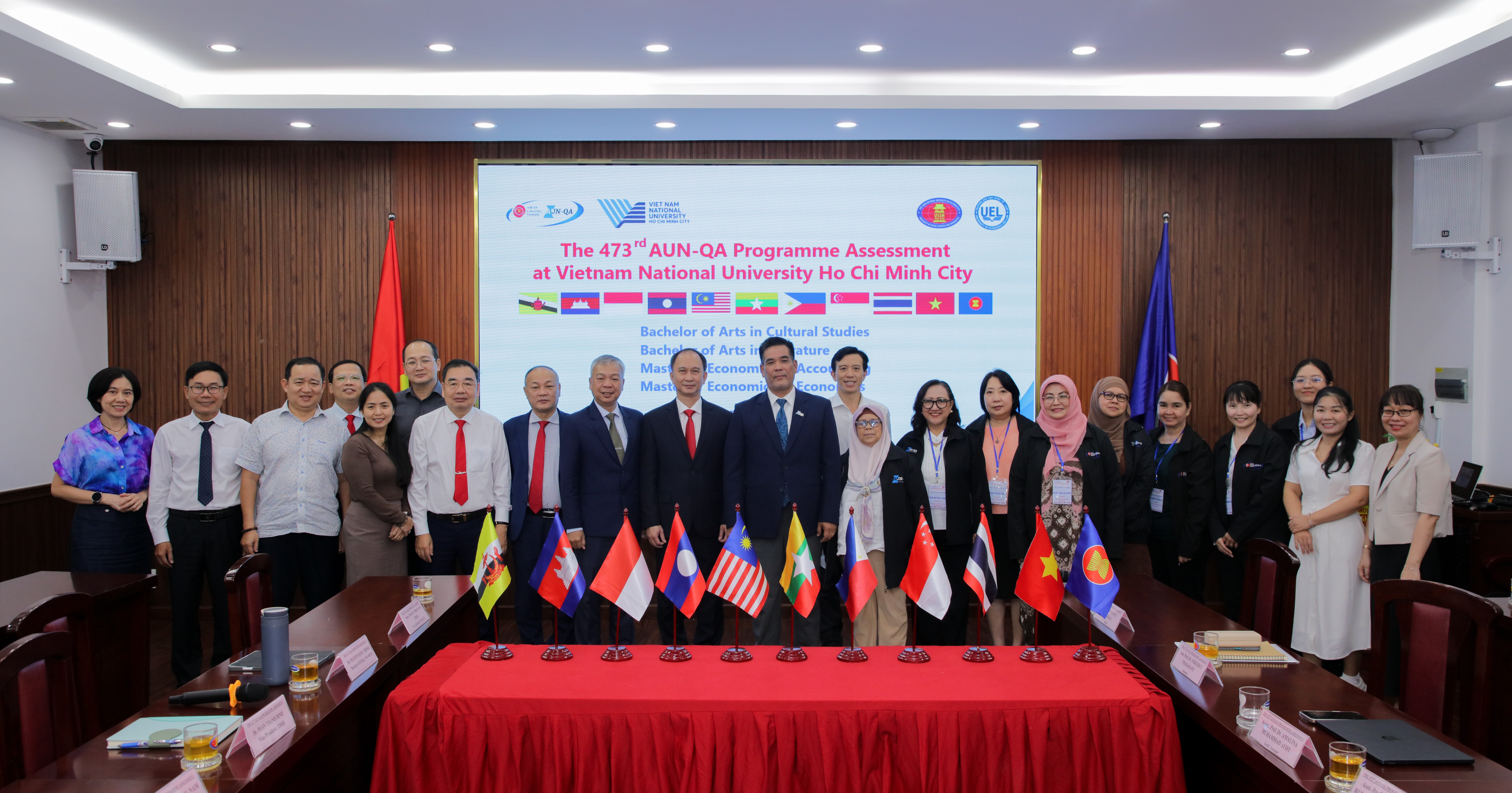 Khoa Văn hóa học tiến hành đánh giá Chương trình Cử nhân theo chuẩn AUN-QA phiên bản 4.0