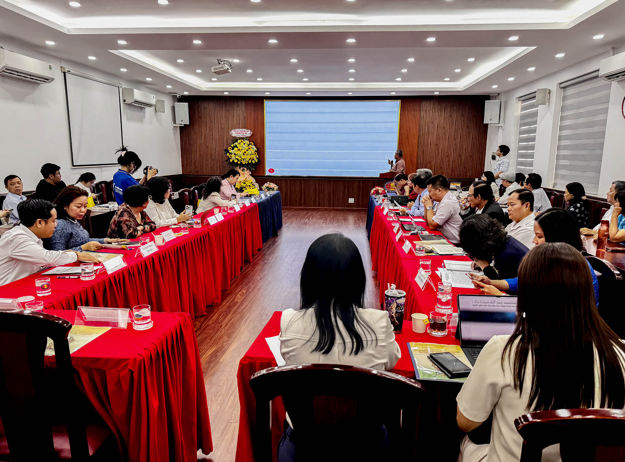 Hội thảo khoa học: Tín ngưỡng nữ thần Mariamman ở thành phố Hồ Chí Minh: Truyền thống và biến đổi