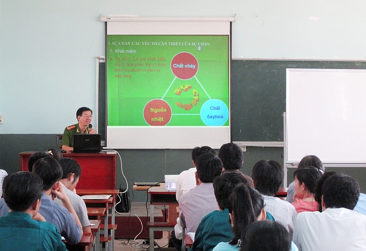 Tập huấn PCCC năm 2013