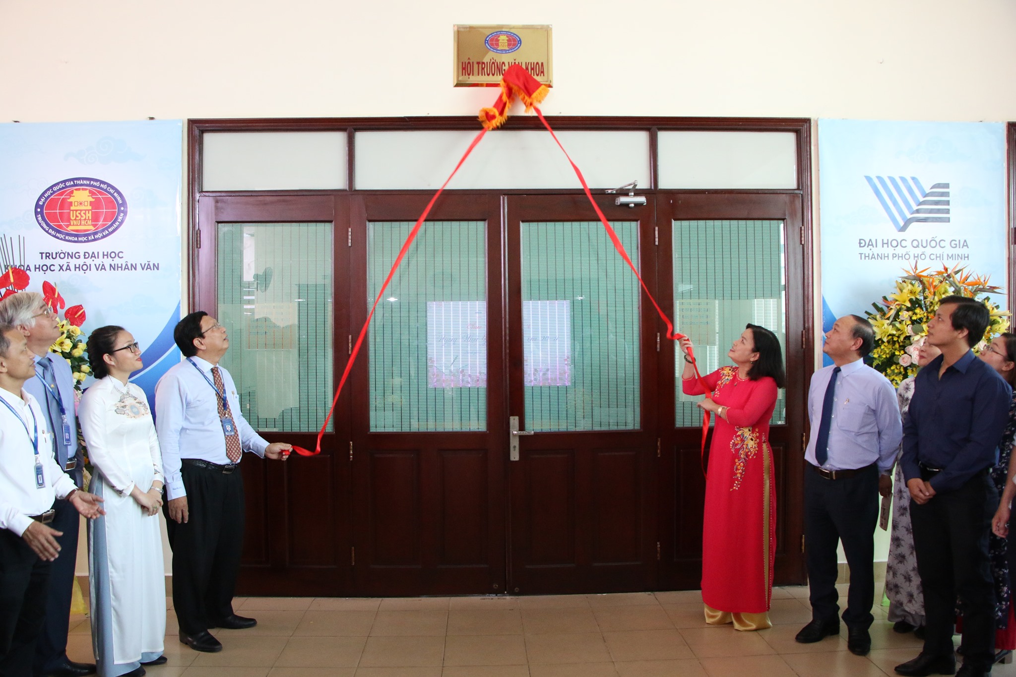 Biểu mẫu đăng kí sử dụng hội trường Văn Khoa