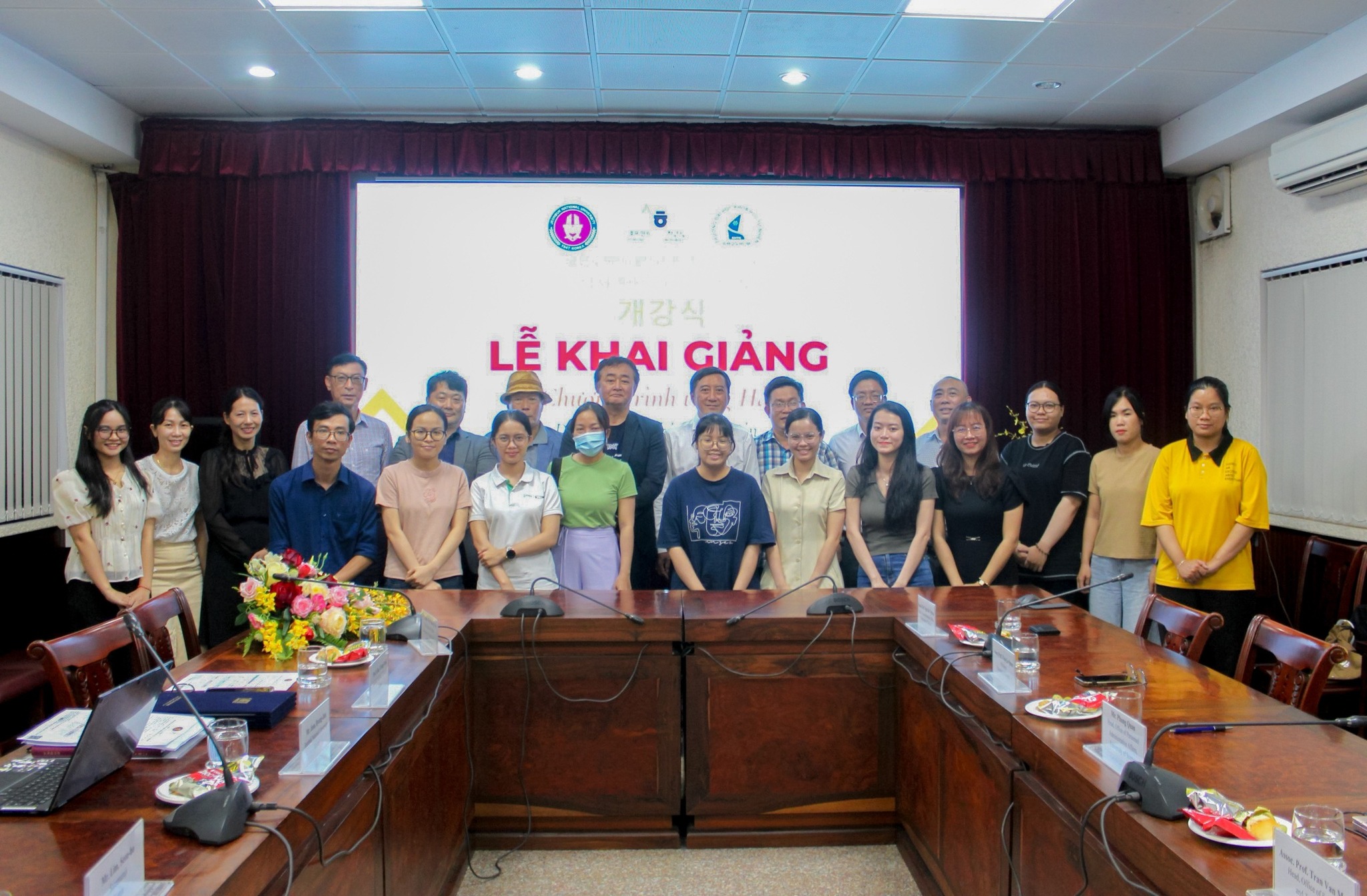 Khai giảng khóa học tiếng Hàn dành cho cán bộ, giảng viên trường Đại học Khoa học Tự nhiên, ĐHQG-HCM