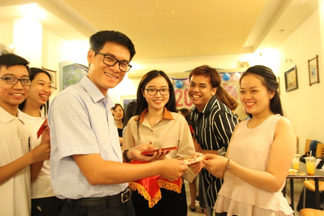 Phòng Truyền thông và Tổ chức Sự kiện ra mắt 3 câu lạc bộ