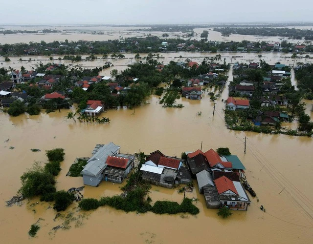 La Nina xuất hiện từ tháng 8 gây mưa lũ dồn dập, bão mạnh bất thường trên biển Đông