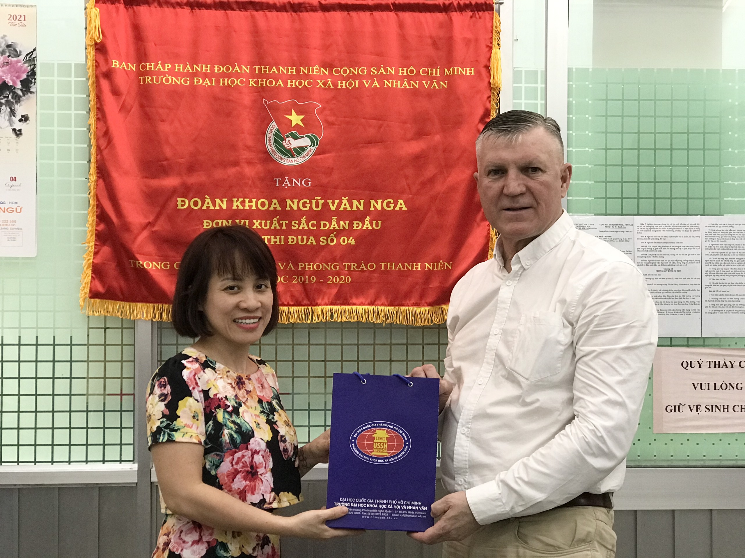 Khoa Ngữ văn Nga đón tiếp Giám đốc Trung tâm Khoa học và Văn hóa Nga tại Hà Nội