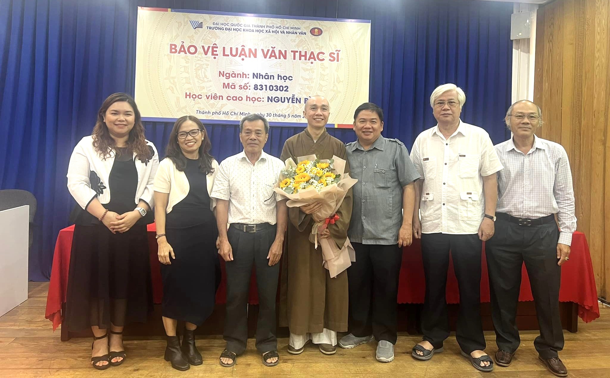 Bảo vệ thành công luận văn thạc sĩ ngành Nhân học đề tài "Tính nhập thế của Phật giáo Bắc tông Việt Nam thể hiện qua các khóa tu dành cho giới trẻ hiện nay"