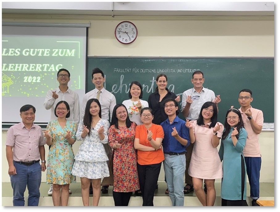 Lễ kỷ niệm ngày nhà giáo Việt Nam 20-11
