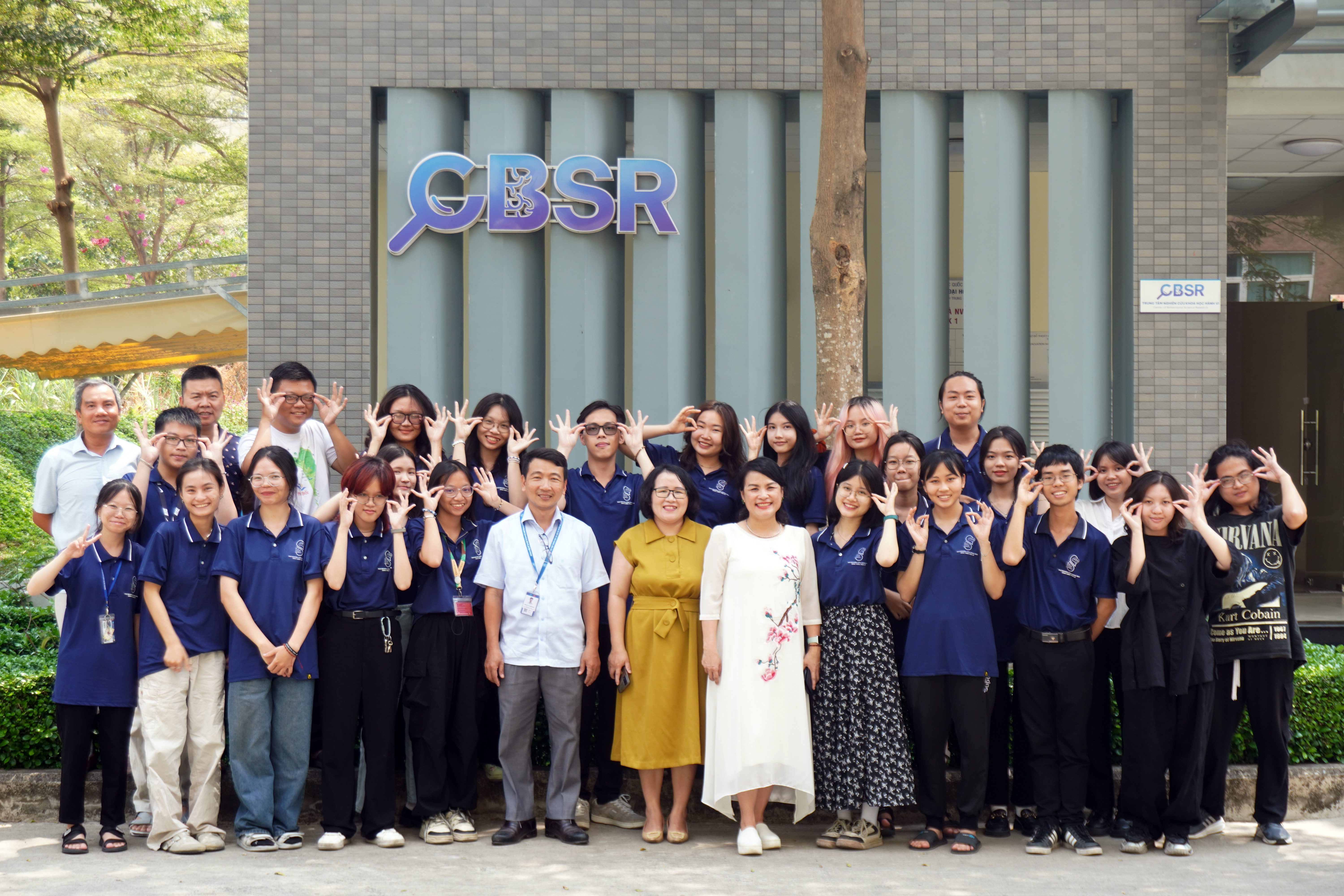PGS. TS. Ngô Thị Phương Lan, Hiệu trưởng trường ĐH KHXH&NV tham quan Trung tâm Nghiên cứu Khoa học Hành vi CBSR (Khoa Tâm lý học)