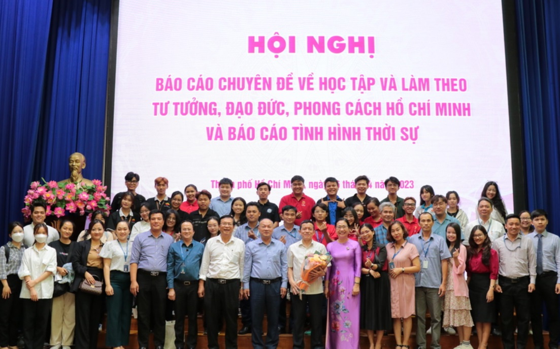 Hội nghị Báo cáo chuyên đề phong cách Hồ Chí Minh và công tác xây dựng Đảng