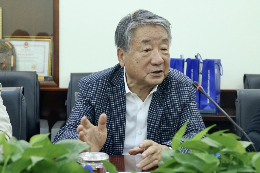 Ông Imaizumi Yoshihisa đưa ra nhiều phương án hỗ trợ về giáo dục cho Việt Nam  - Ảnh: Hải Minh 