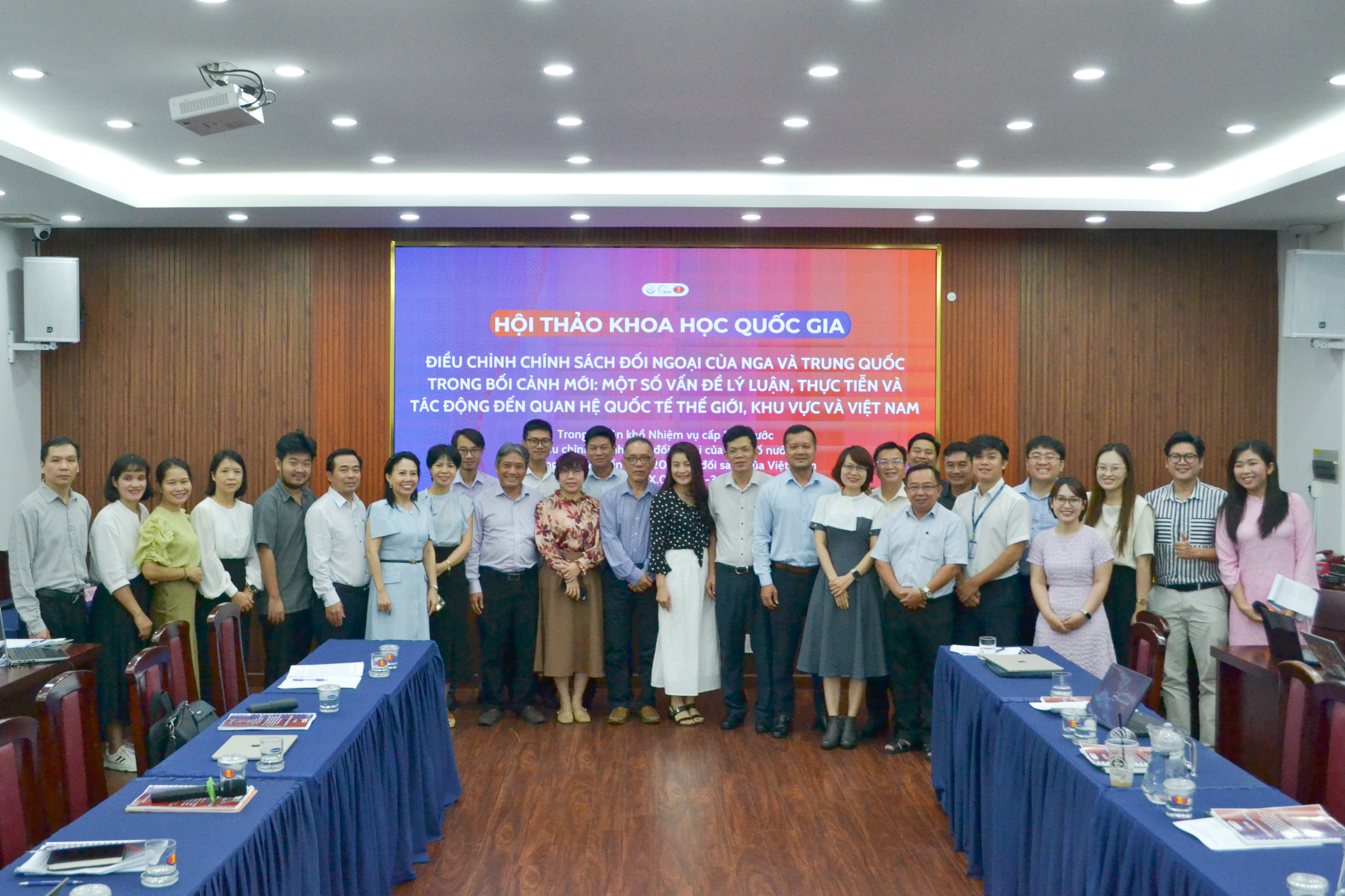 Hội thảo khoa học quốc gia “Điều chỉnh chính sách đối ngoại của Nga và Trung Quốc trong bối cảnh mới: một số vấn đề lý luận, thực tiễn và tác động đến Quan hệ Quốc tế thế giới, khu vực và Việt Nam”