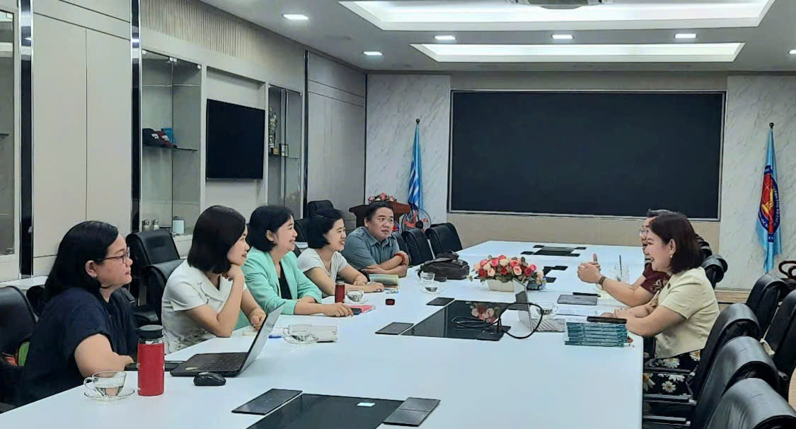 Trung tâm Nghiên cứu Biển Đảo và Biến đổi Khí hậu chính thức hợp nhất thành Viện Nghiên cứu Khoa học Xã hội và Nhân văn