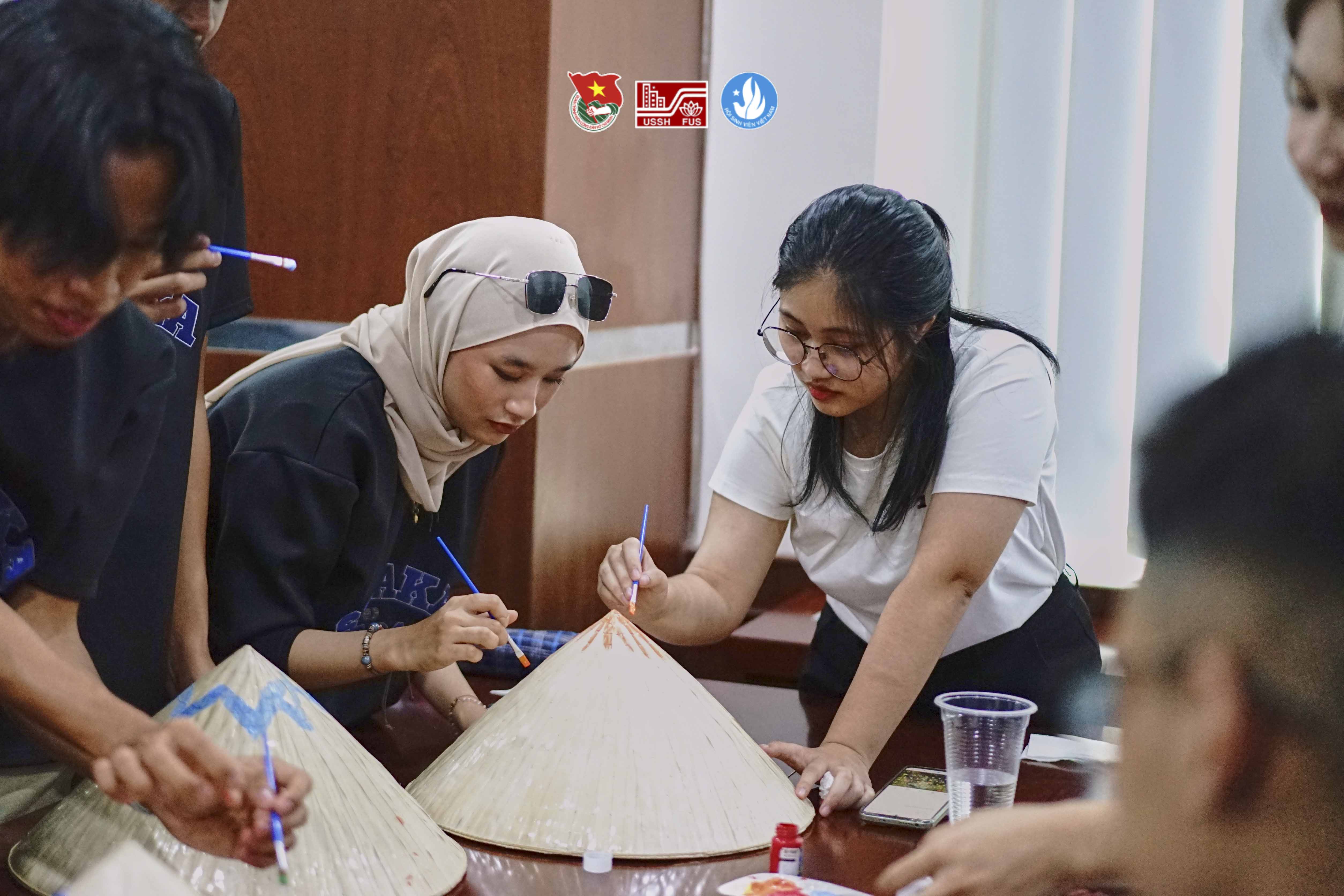 Chương trình giao lưu văn hóa với Trường Keris Mas College, Đại học Quốc gia Malaysia (UKM) tại Đại học Khoa học Xã hội và Nhân văn, Đại học Quốc gia TP.Hồ Chí Minh