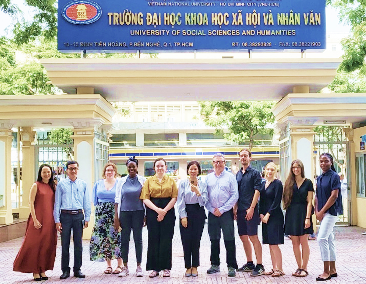 Đón tiếp và hướng dẫn đoàn sinh viên giảng viên Đại học Quebec, Canada thực tập thực tế tại Thành phố Hồ Chí Minh từ ngày 12/5 – 25/5/2023