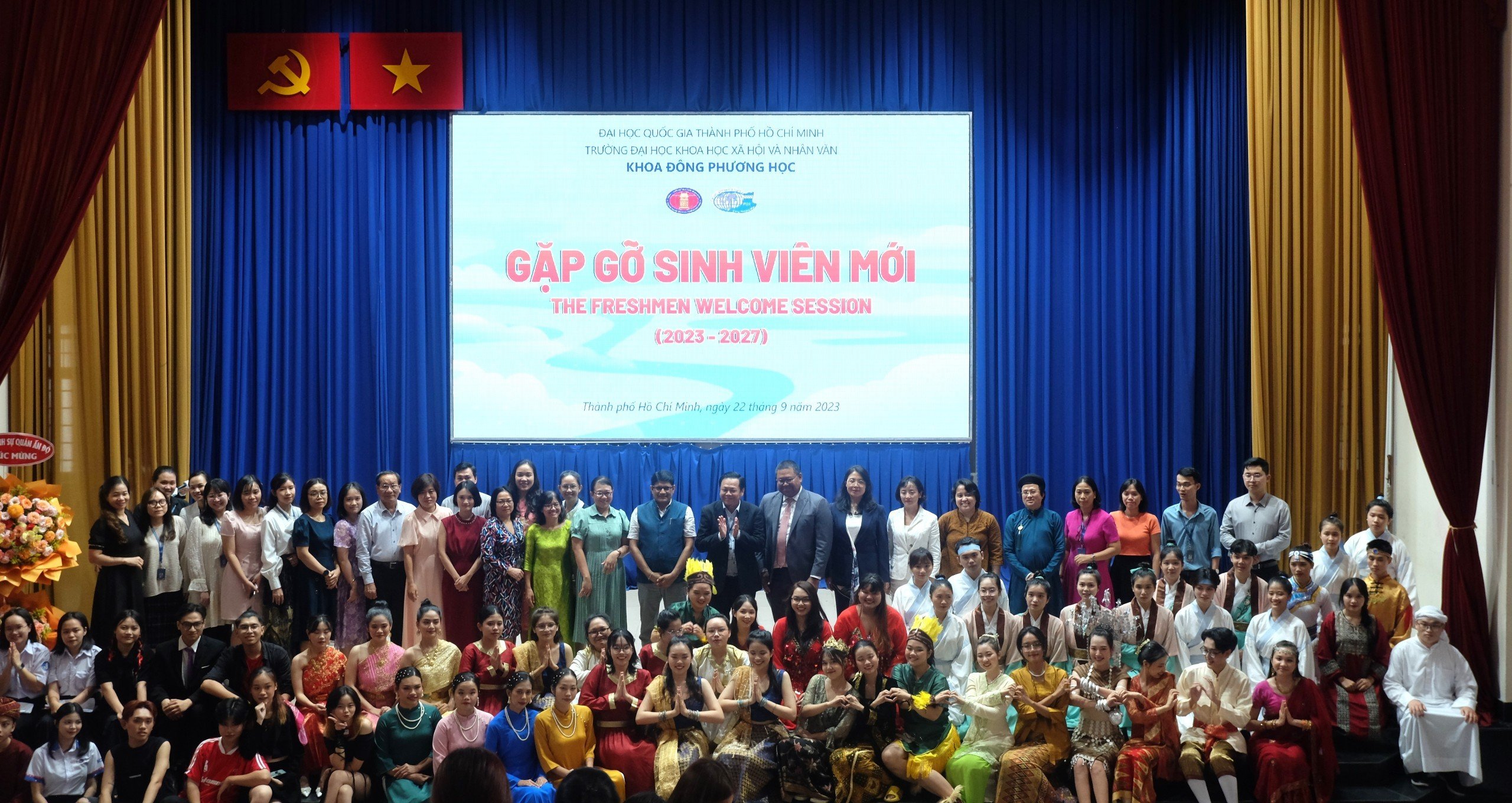 KHOA ĐÔNG PHƯƠNG HỌC TỔ CHỨC CHƯƠNG TRÌNH GẶP GỠ SINH VIÊN MỚI KHOÁ 2023